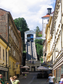 The funicular, with the Burglars' Tower partly visible at the upper right
